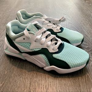 Puma Women’s Shoes Size 6 Sneakers Nova ‘90s Bloc Fair Aqua Ponderosa Pine